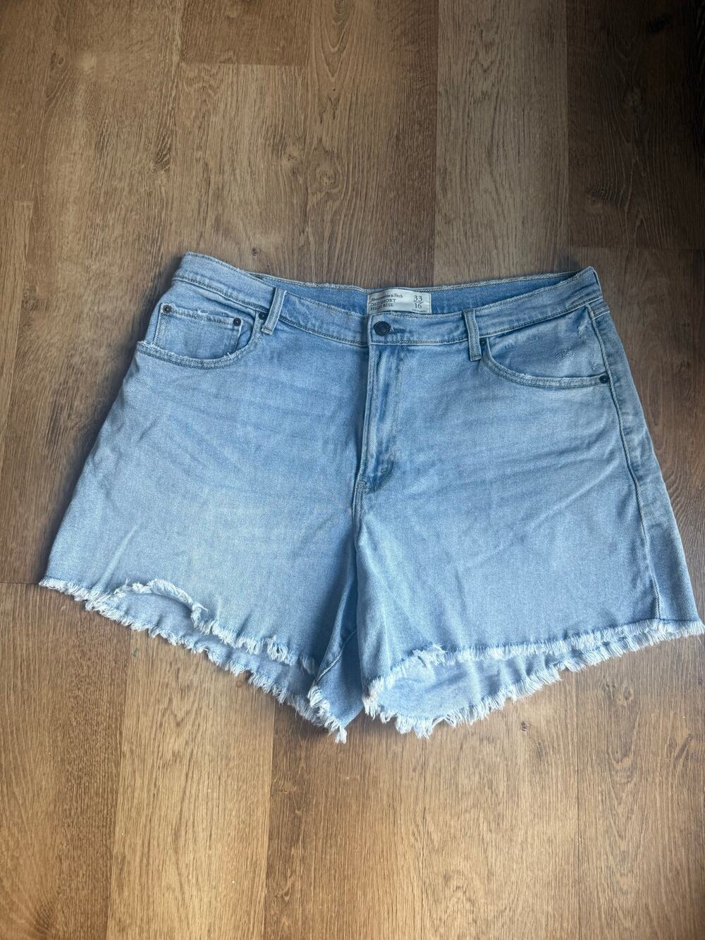 Abercrombie Curve Love High Rise Dad Shorts Denim 33 16